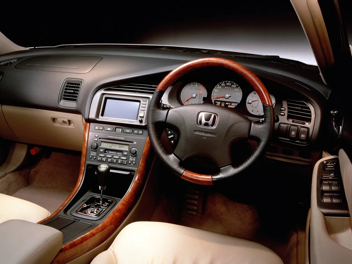 Honda_Inspire_3_generation_restyling__Sedan__2.jpg