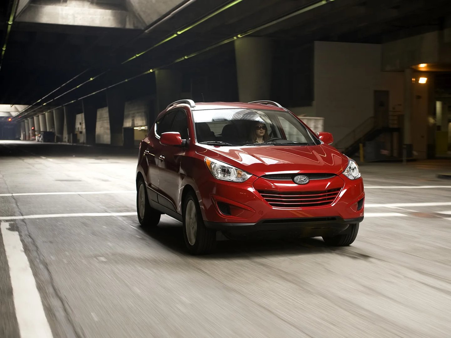 Hyundai_Tucson_2_generation__SUV_5-doors__1.jpg