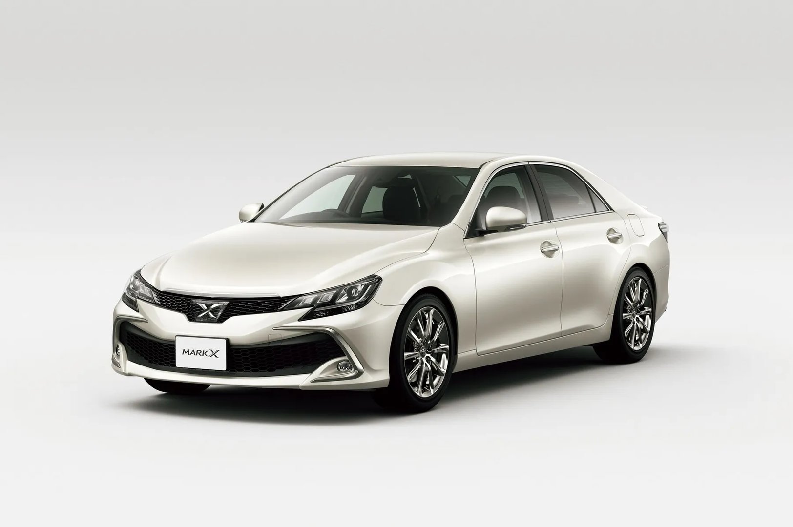 Toyota_Mark_X_2_generation_restyling__Sedan__1.jpg