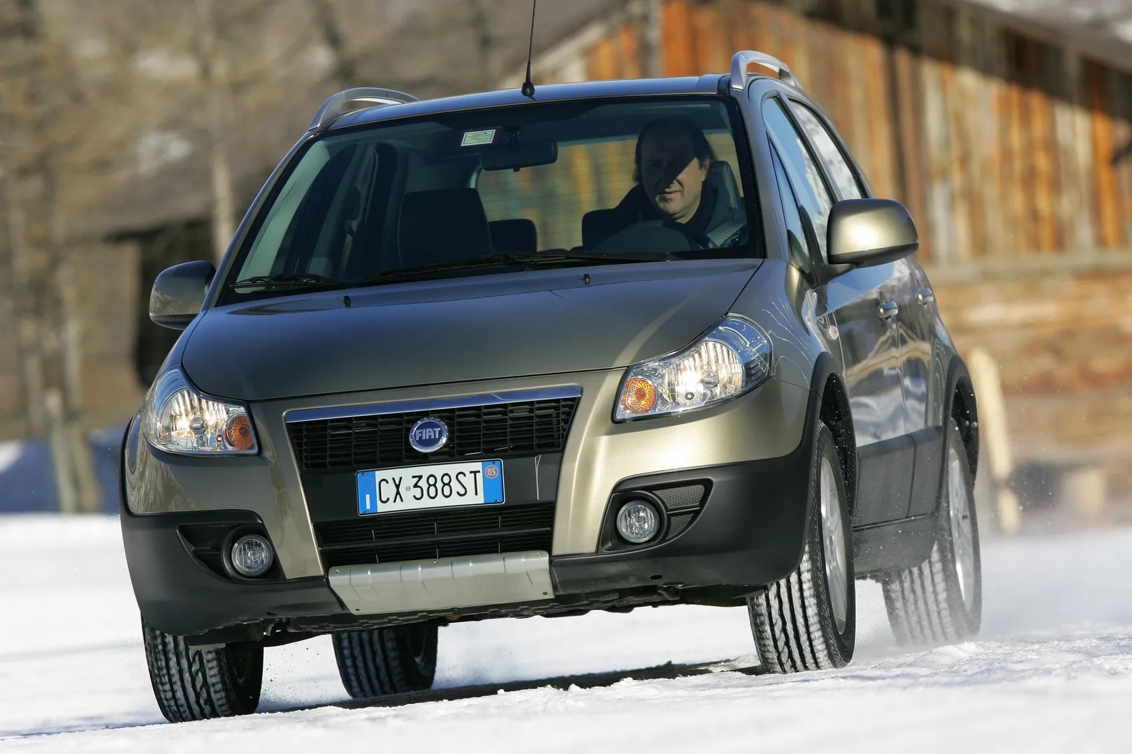 Fiat_Sedici_1_generation__Hatchback_5-door__6.jpg