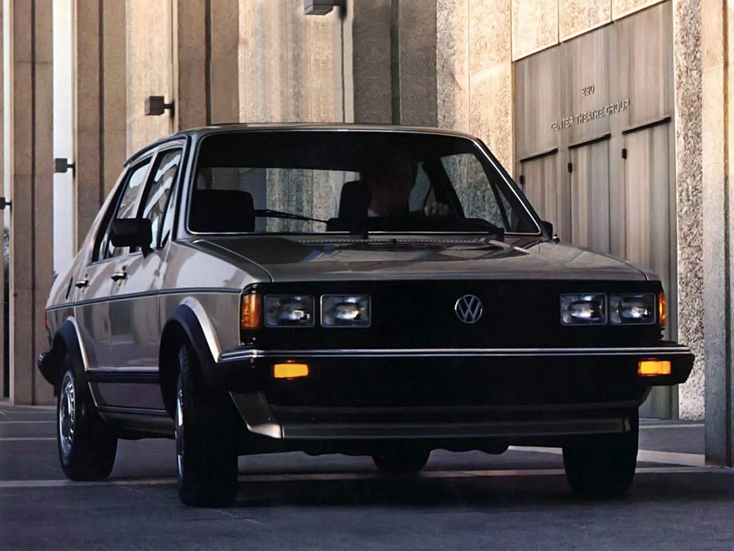 Volkswagen_Jetta_1_generation__Sedan__5.jpg