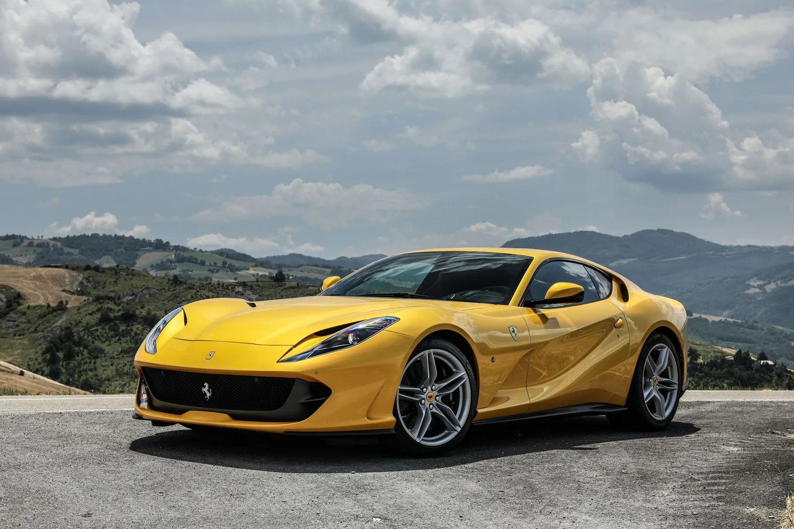 Ferrari_812_1_generation__Coupe__12.jpg