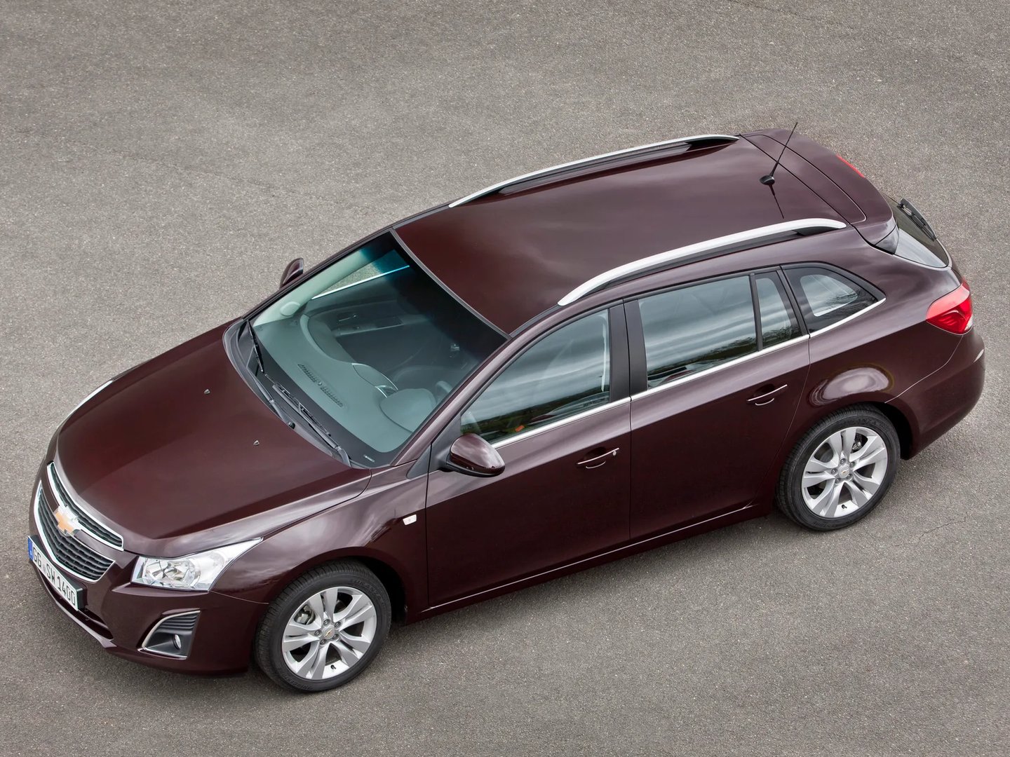 Chevrolet_Cruze_1_generation_restyling__Estate_5-door__4.jpg