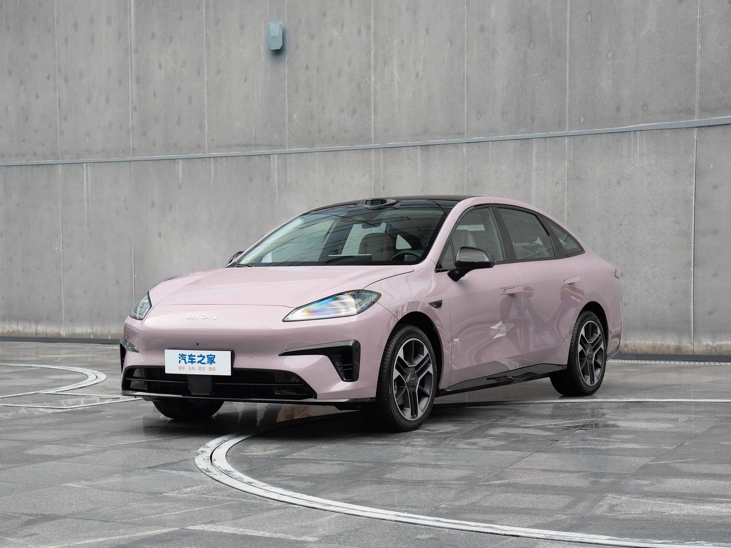 aion_RT_1_generation__Sedan__1.jpg