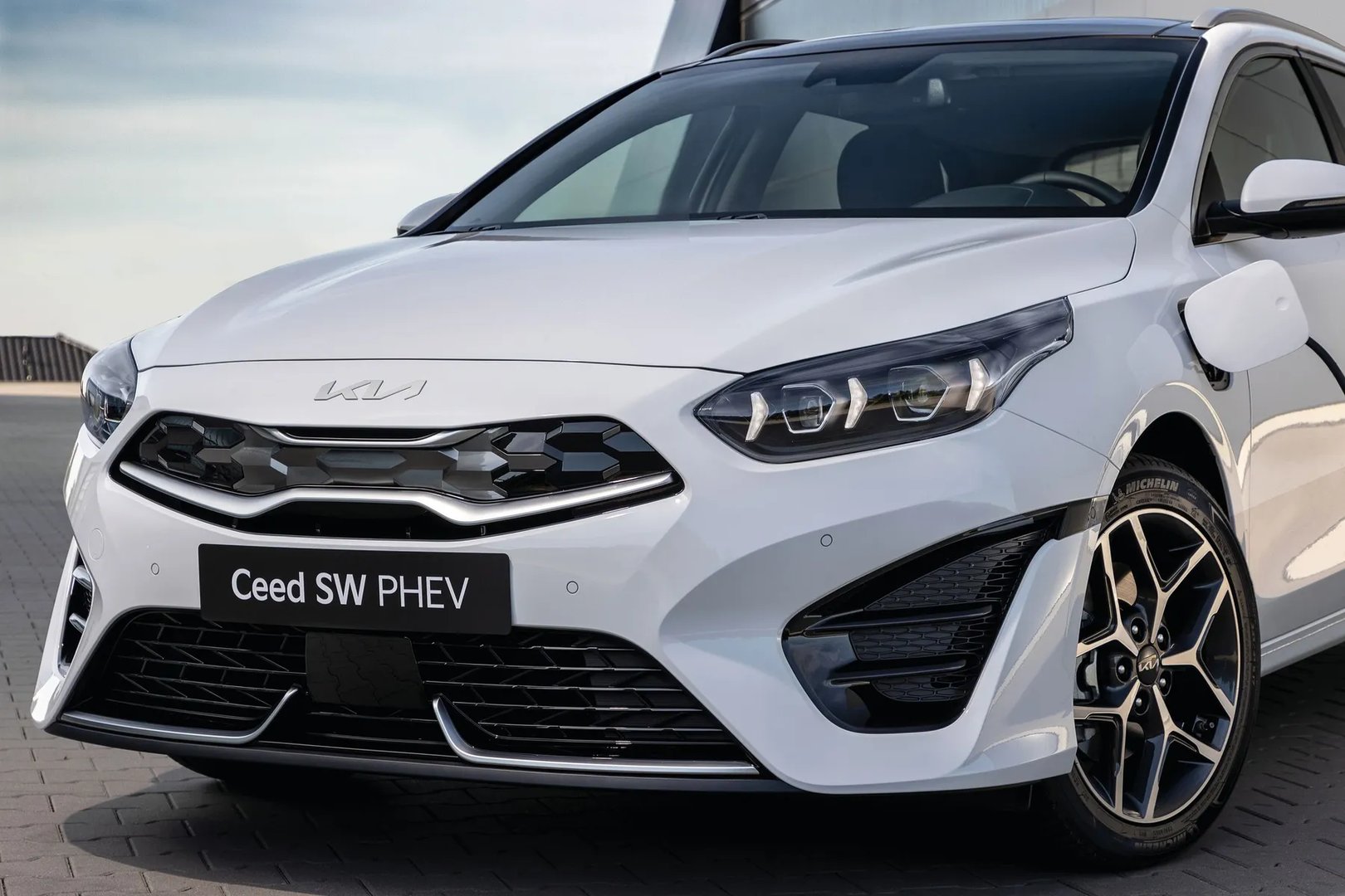 Kia_Ceed_3_generation_restyling_1__Estate_5-door__3.jpg