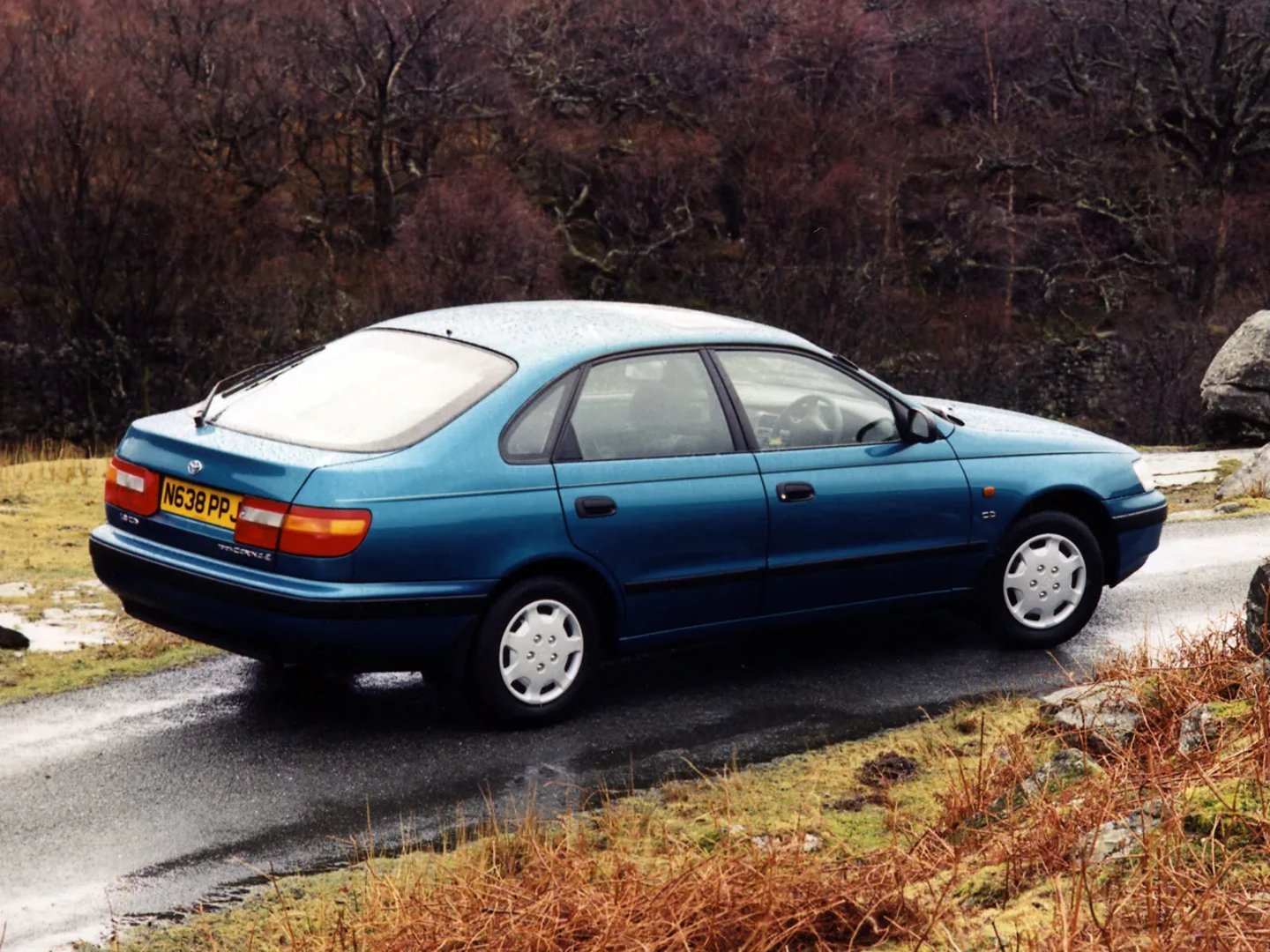 Toyota_Carina_E_1_generation__Liftback__3.jpg
