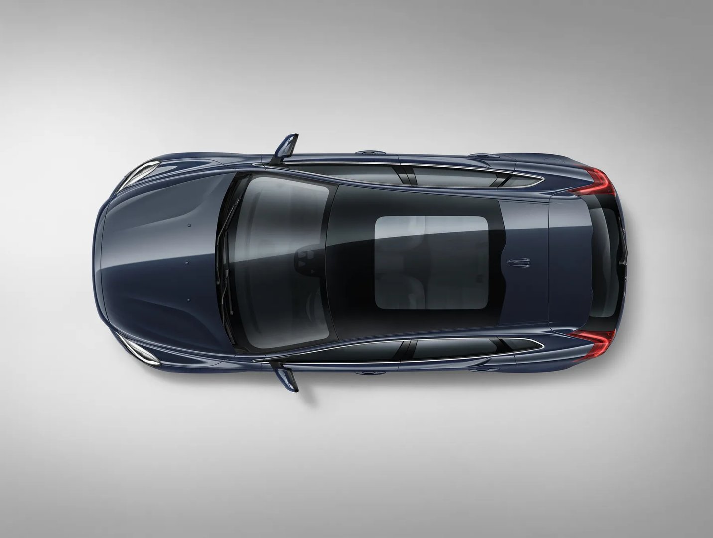 Volvo_V40_2_generation_restyling__Hatchback_5-door__11.jpg