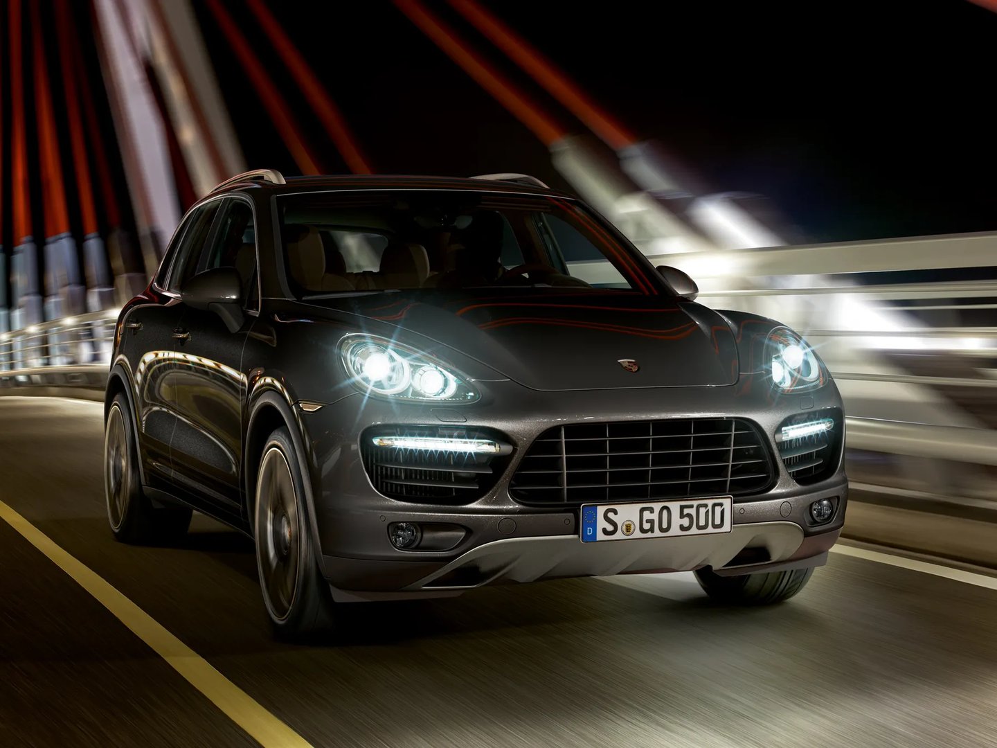 Porsche_Cayenne_2_generation__SUV_5-doors__1.jpg