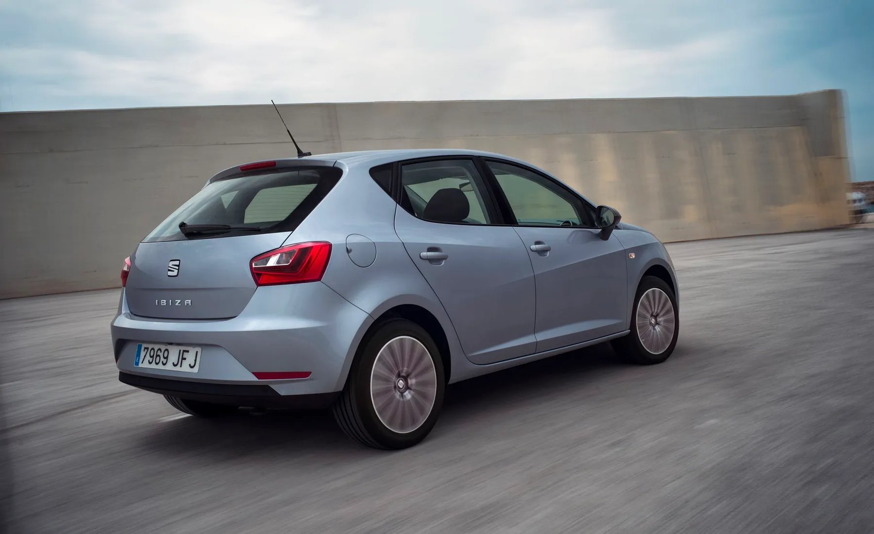 SEAT_Ibiza_4_generation_restyling_2__Mini_5-doors__1.jpg