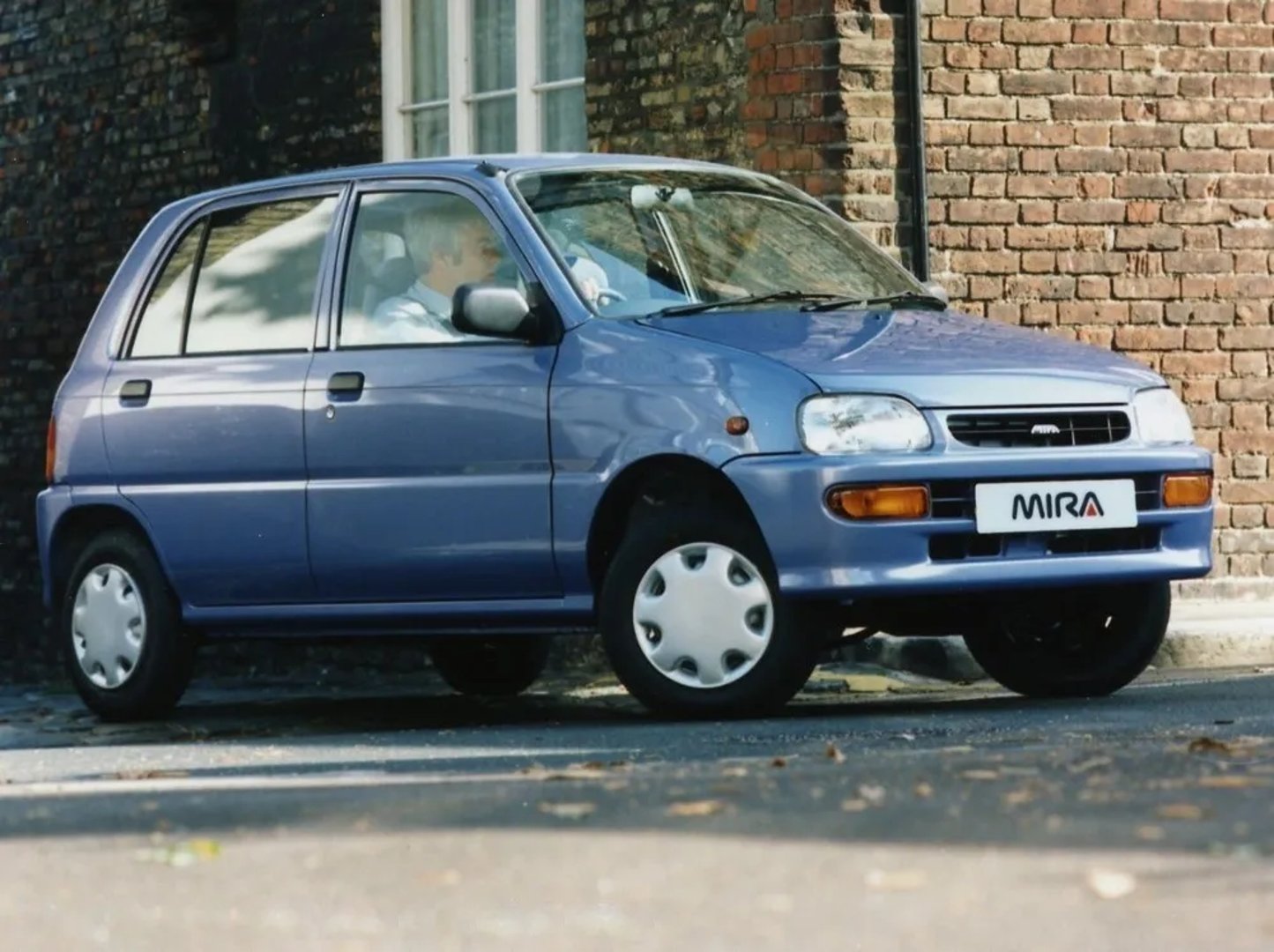Daihatsu Mira 4 generation  Mini 5-doors