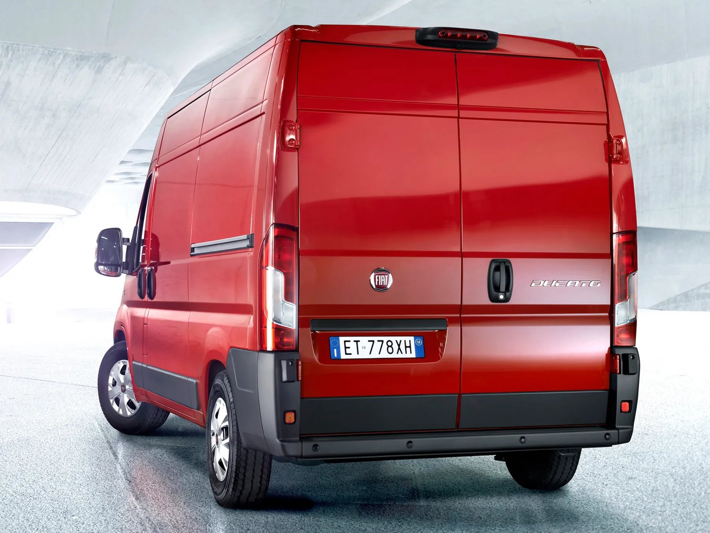 Fiat_Ducato_3_generation_restyling_1__Van__11.jpg