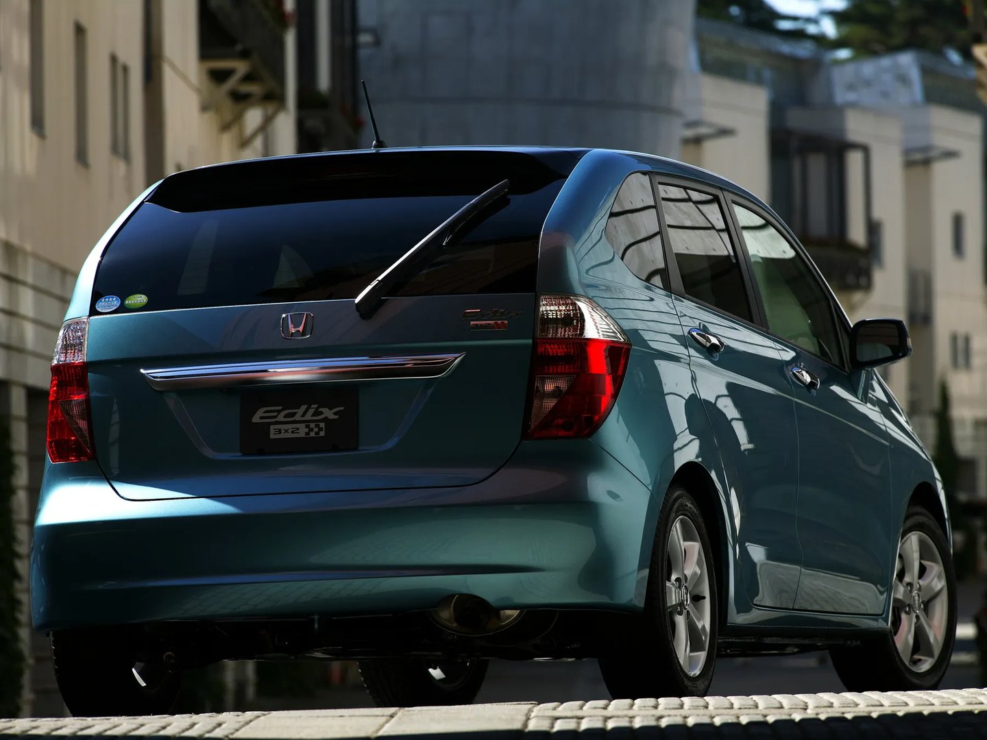Honda_Edix_1_generation__Compact_Van__2.jpg