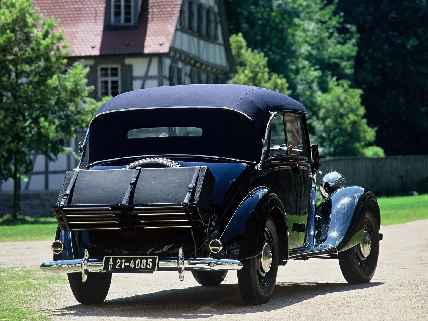 Mercedes_W136_1_generation__Cabrio__1.jpg