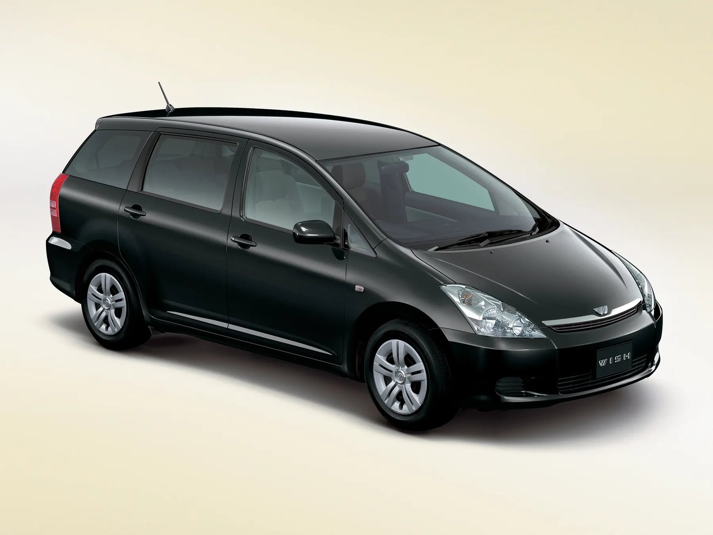 Toyota_Wish_1_generation__Compact_Van__5.jpg