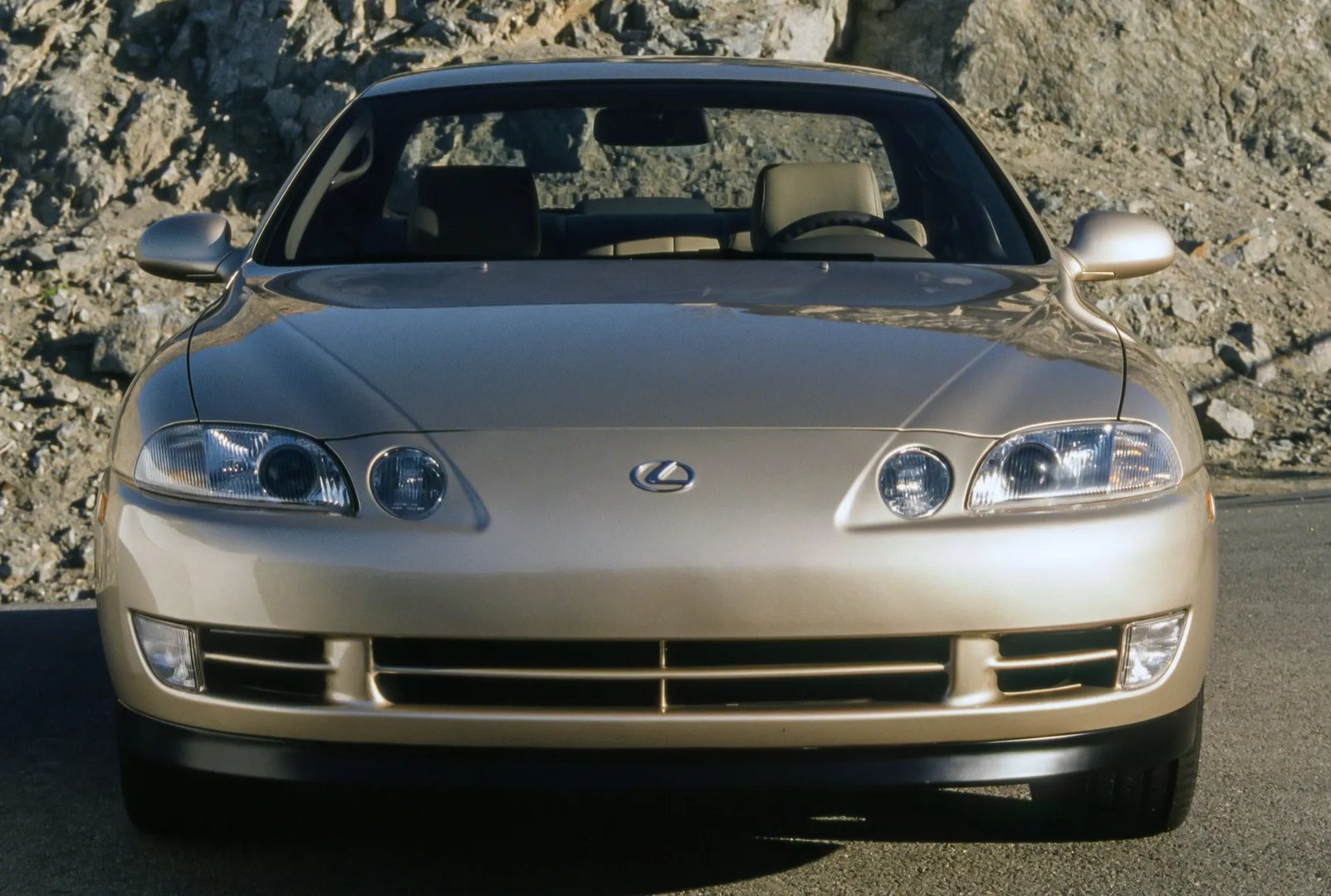 Lexus_SC_1_generation__Coupe__3.jpg