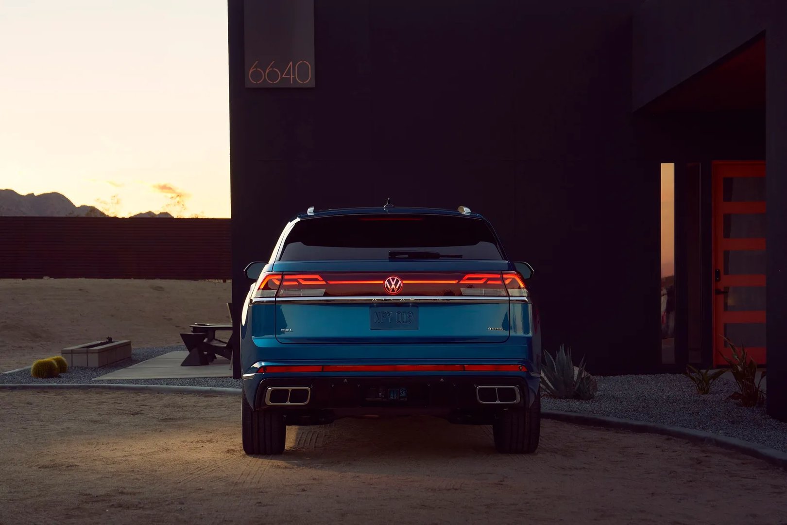 Volkswagen_Atlas_Cross_Sport_1_generation_restyling__SUV_Coupe__10.jpg