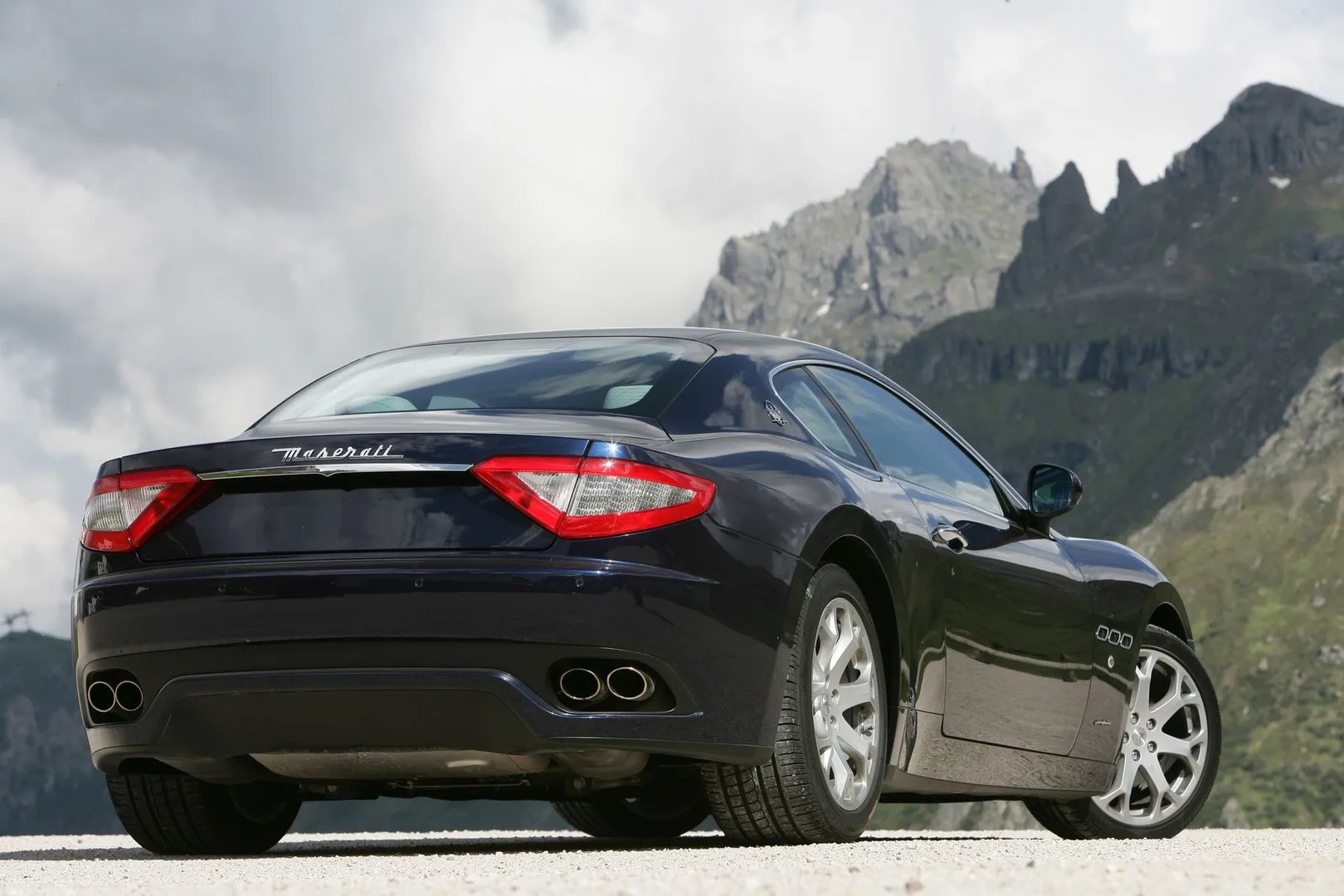 Maserati_GranTurismo_1_generation__Coupe__11.jpg
