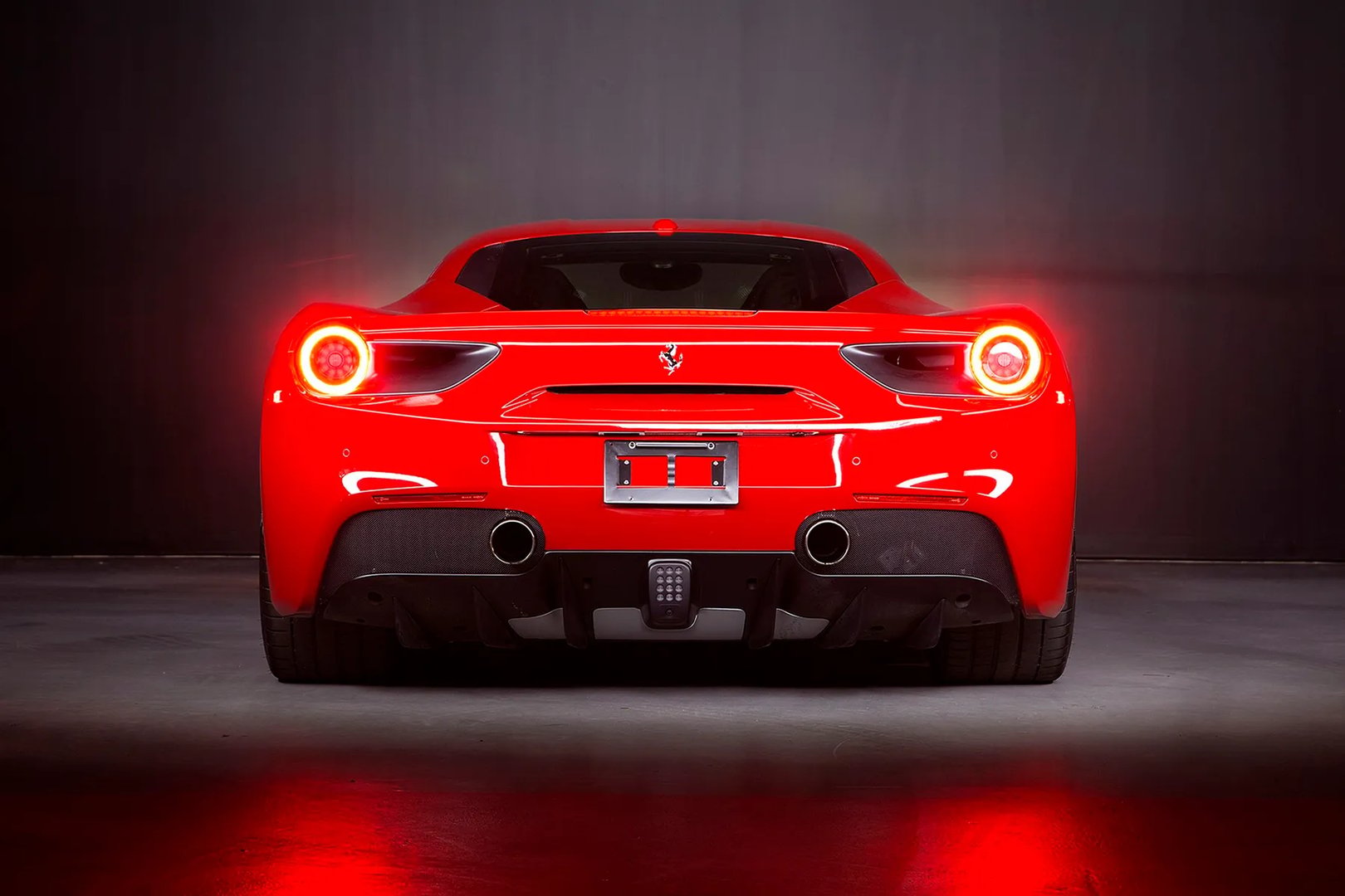 Ferrari_488_1_generation__Coupe__12.jpg