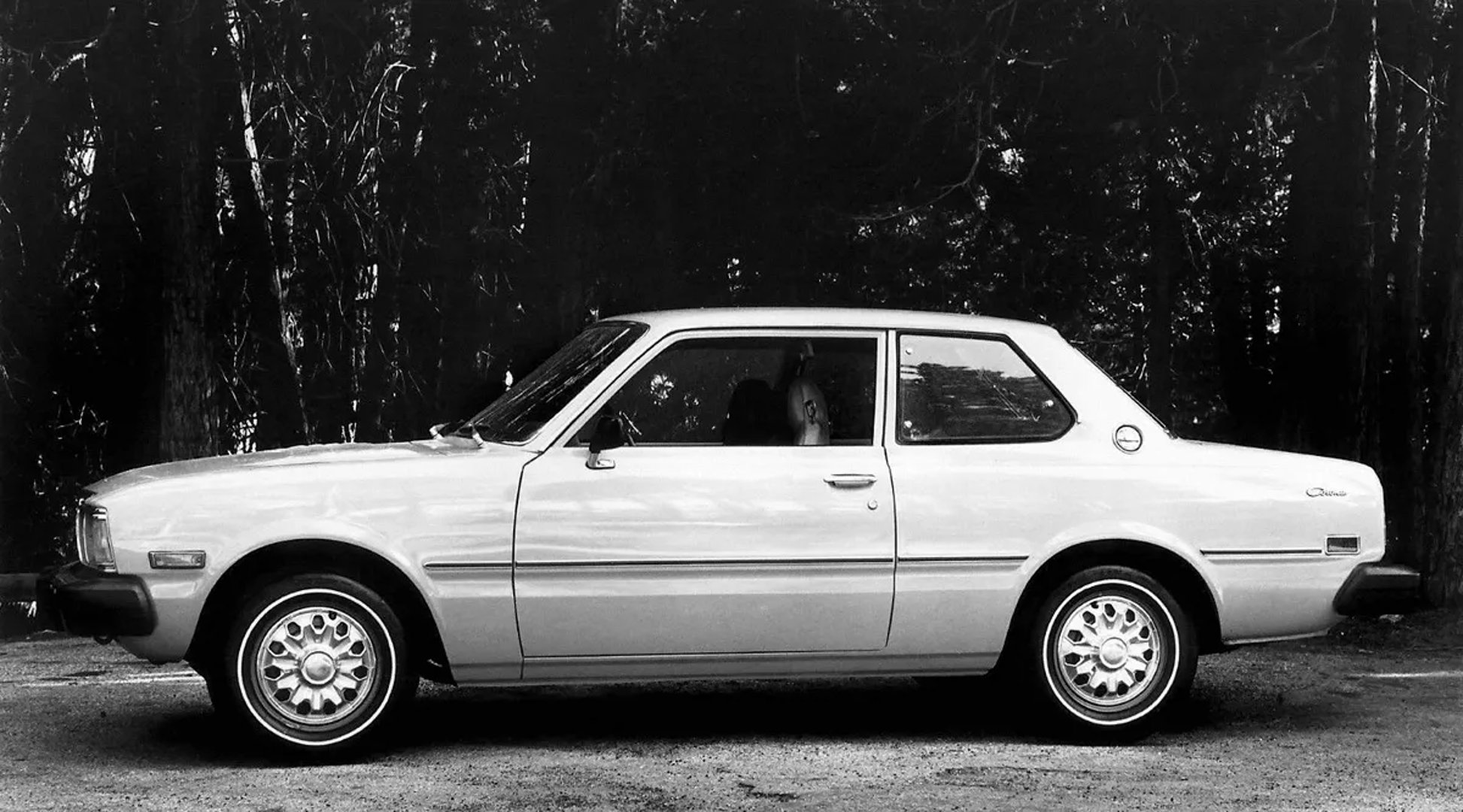 Toyota_Corona_5_generation__Sedan_2-doors__2.jpg