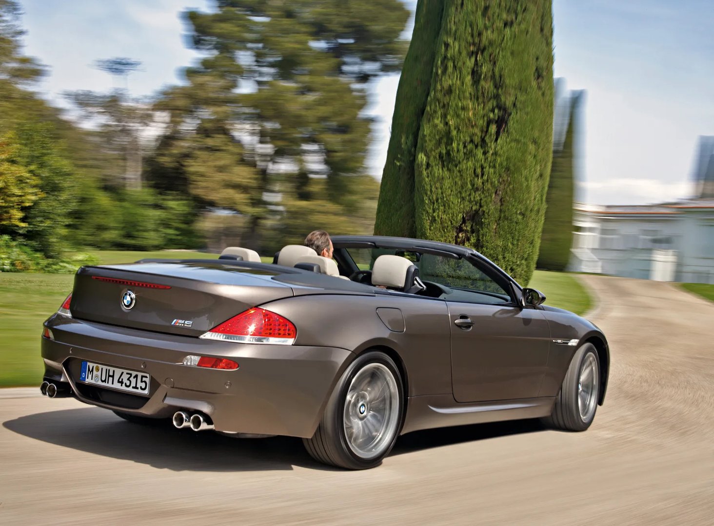 BMW_M6_2_generation__Cabrio__2.jpg