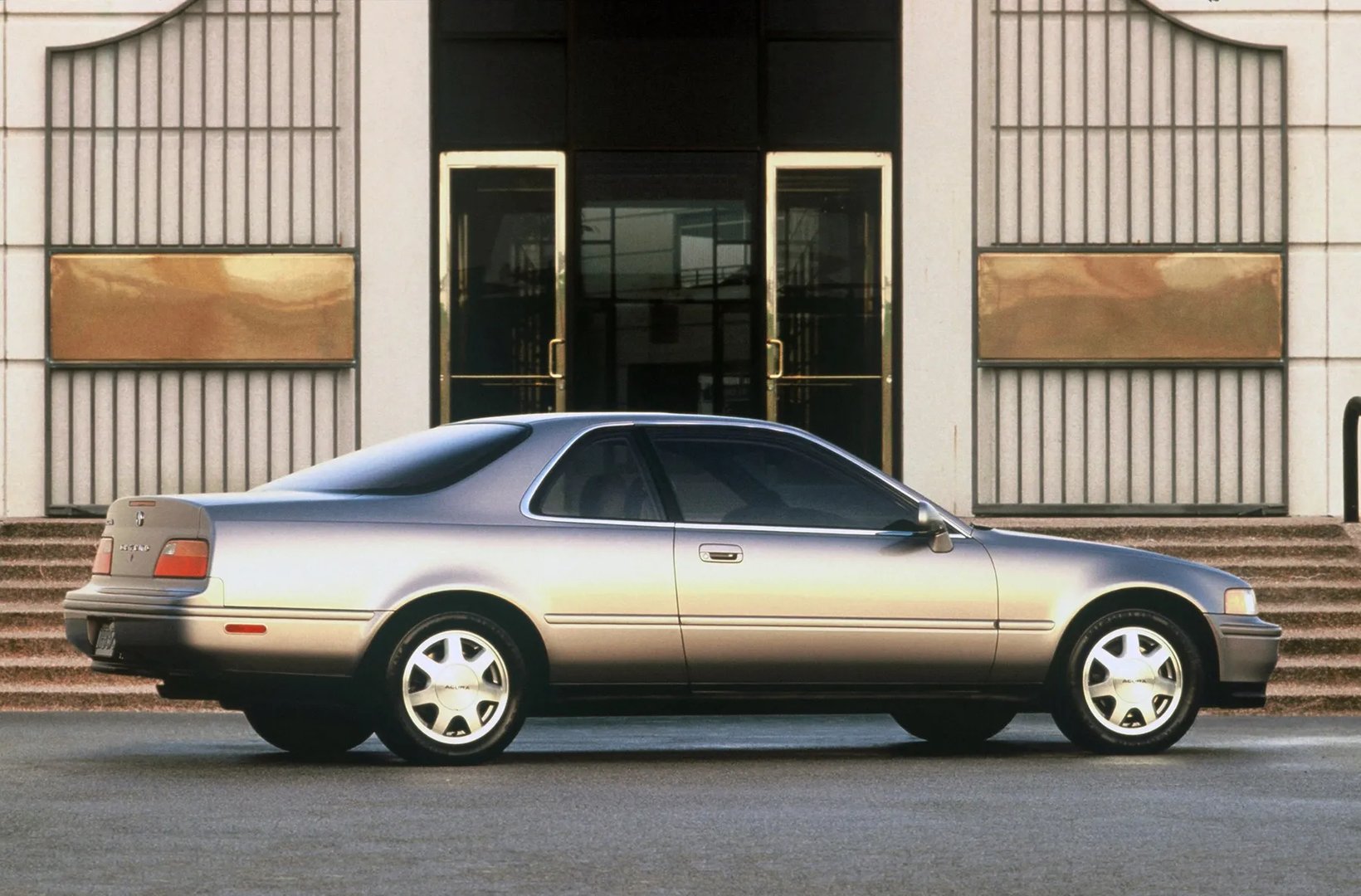 Acura_Legend_2_generation__Coupe__6.jpg