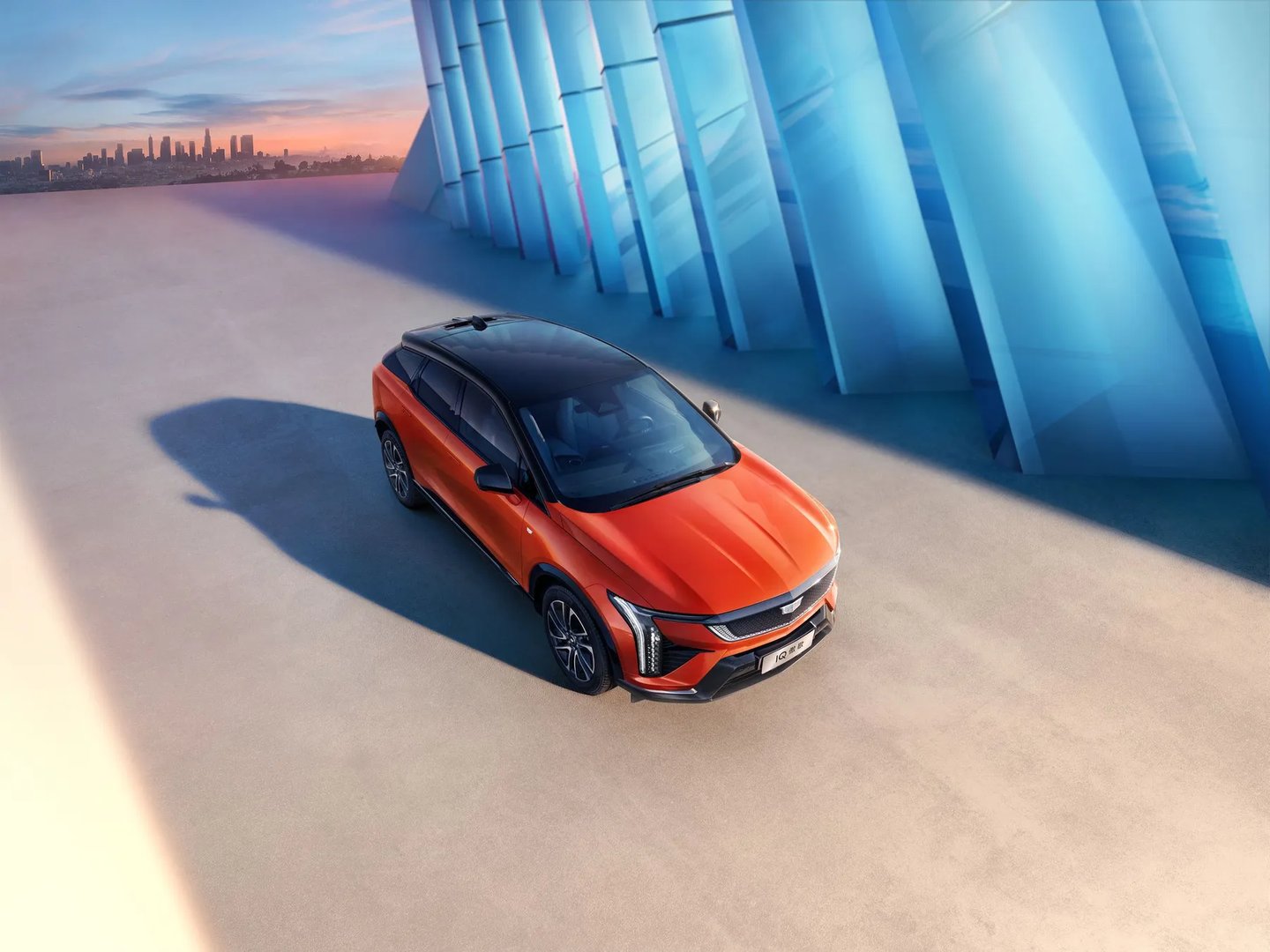 cadillac_Optiq_1_generation__SUV_5-doors__1.jpg