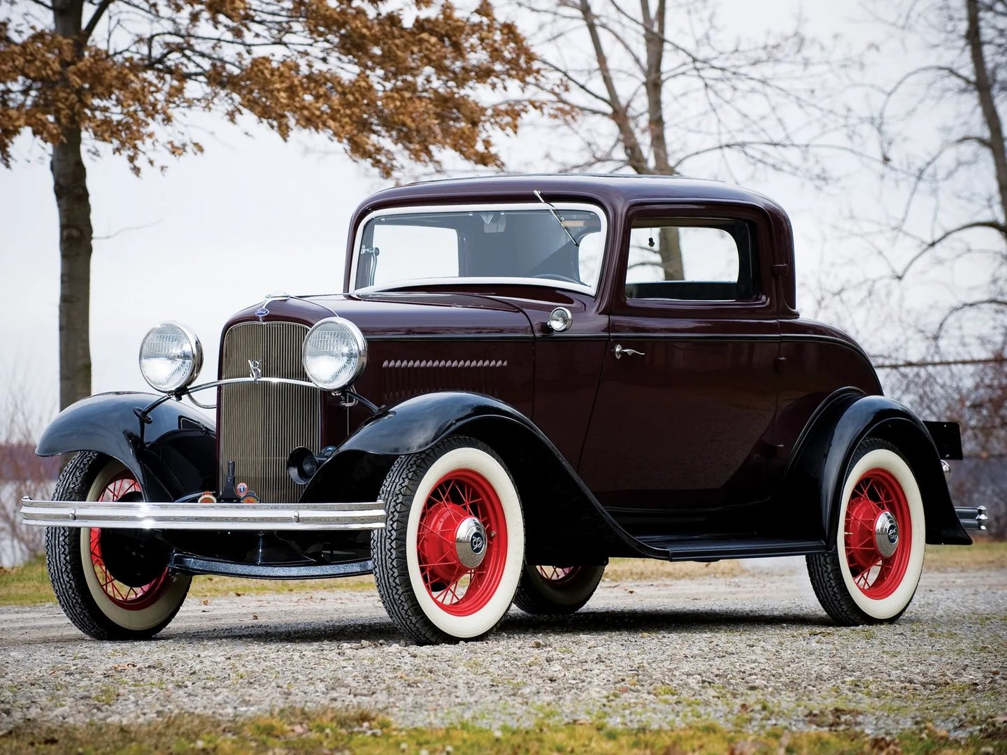 Ford_V8_1_generation__Coupe__5.jpg