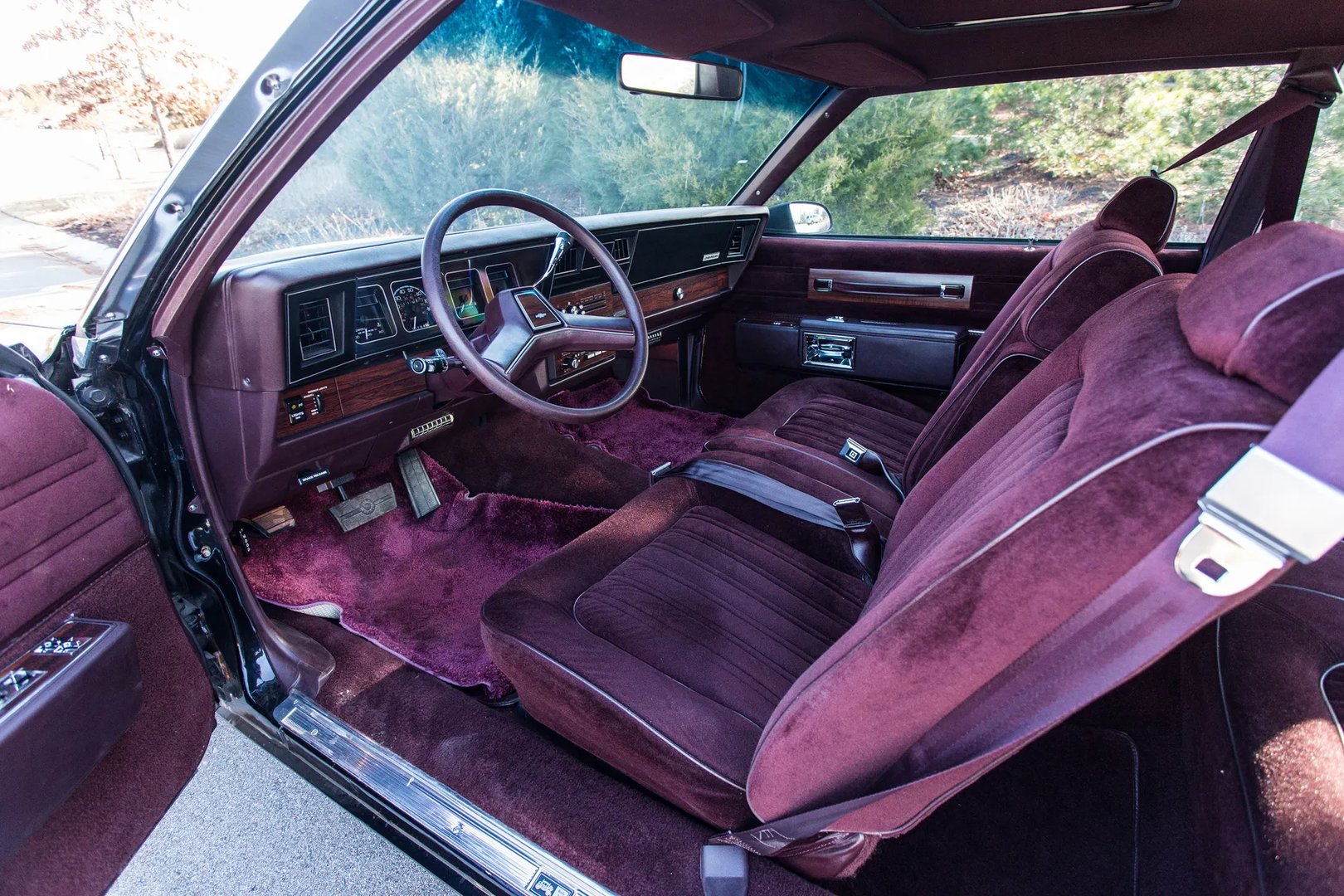 Chevrolet_Caprice_3_generation__Coupe__5.jpg
