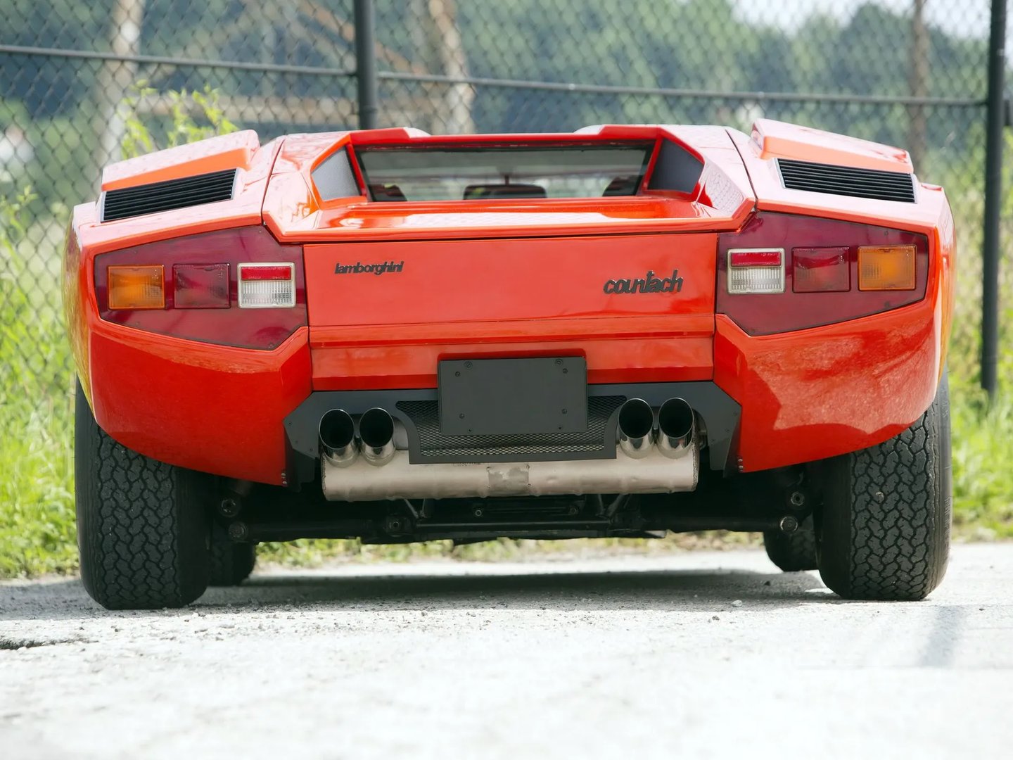 Lamborghini_Countach_1_generation__Coupe__8.jpg