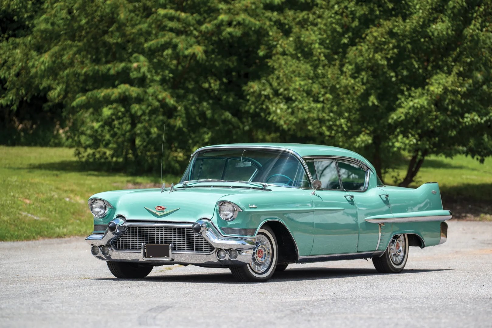 Cadillac Series 62 5 generation  Sedan Hardtop
