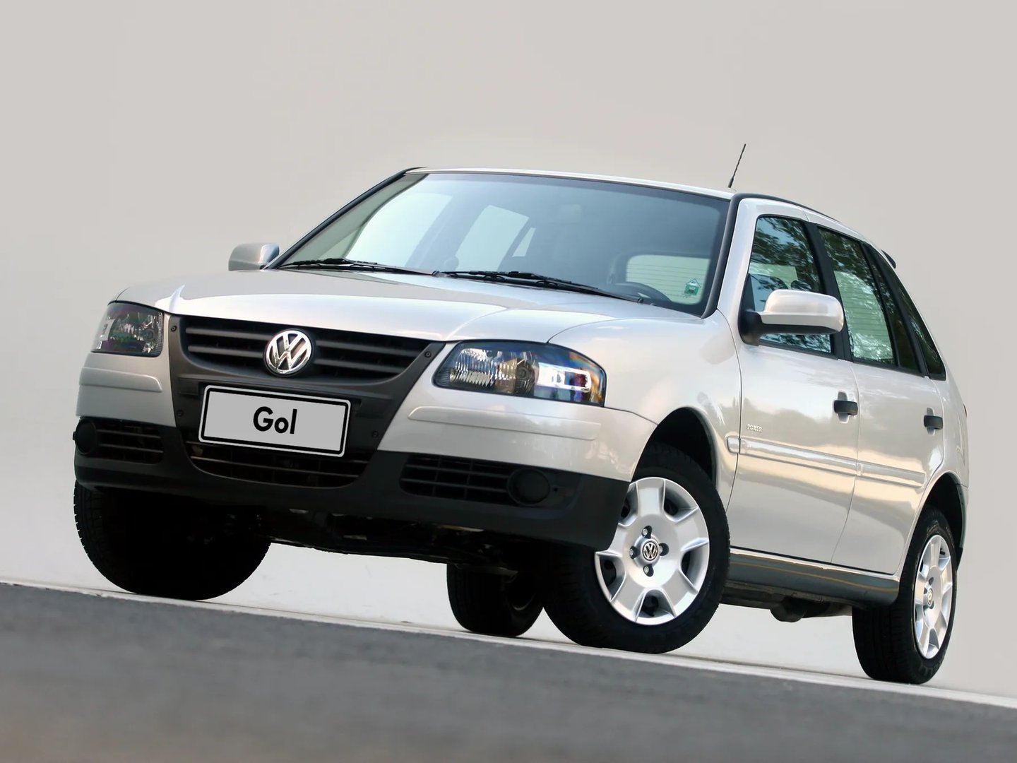 Volkswagen_Gol_2_generation_restyling__Mini_5-doors__5.jpg