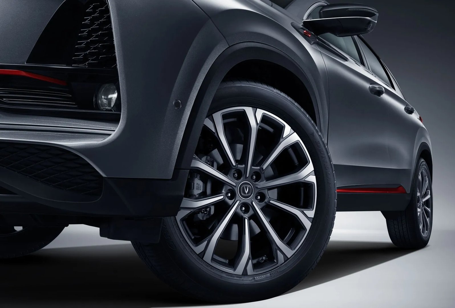 Changan_CS75_1_generation_restyling__SUV_5-doors__6.jpg