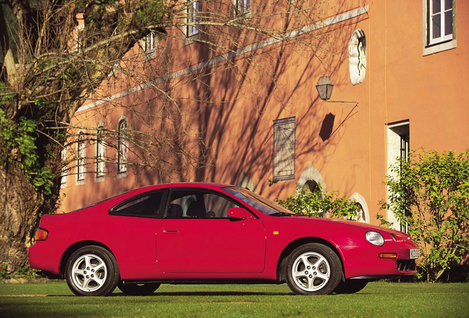 Toyota_Celica_6_generation__Hatchback_3-door__5.jpg
