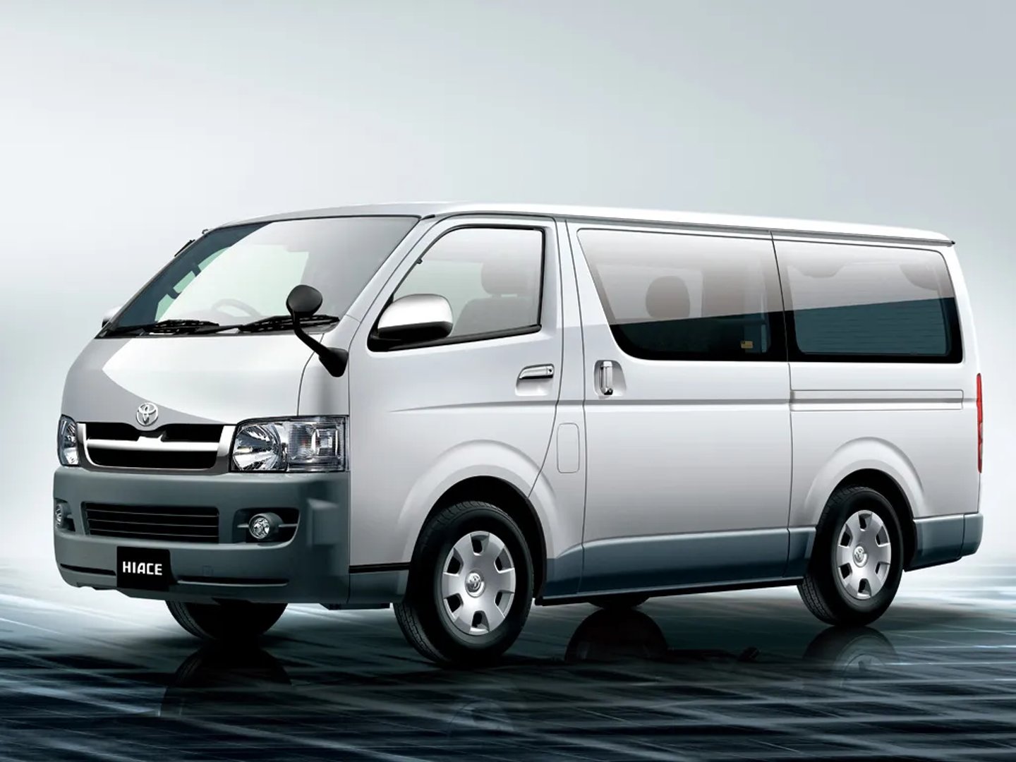 Toyota HiAce 3 generation  Minivan