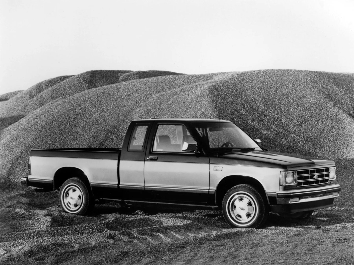 Chevrolet_S-10_Pickup_1_generation__Pickup_1.5-cab__3.jpg