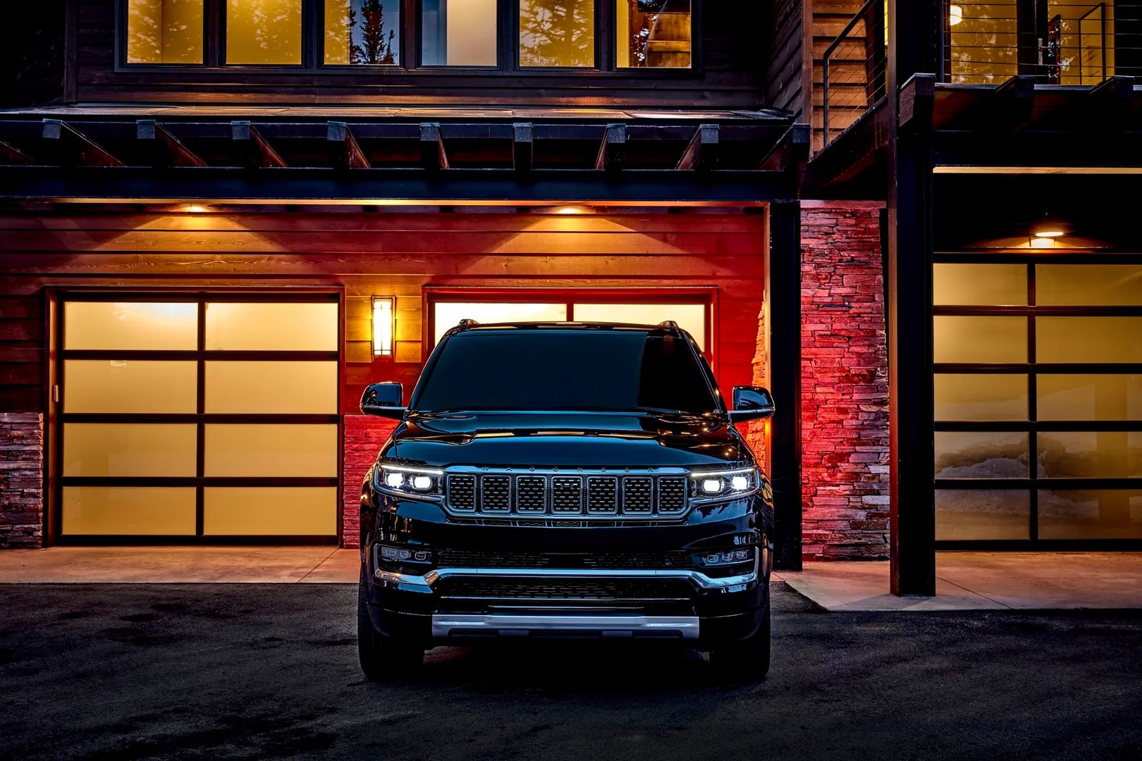 Jeep_Grand_Wagoneer_4_generation__SUV_5-doors__7.jpg