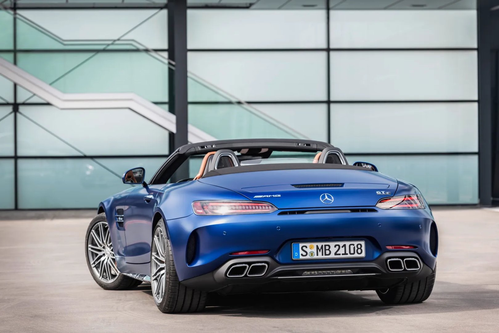 Mercedes_AMG_GT_1_generation_restyling__Roadster__4.jpg