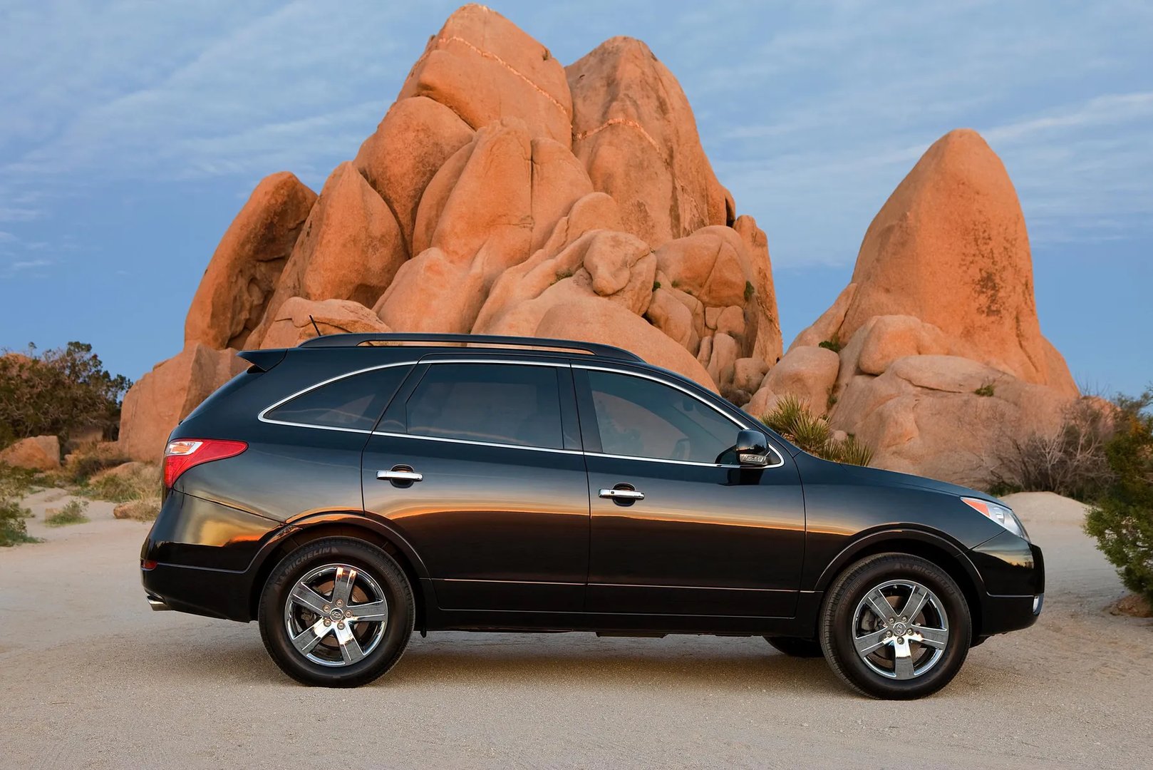 Hyundai_Veracruz_1_generation__SUV_5-doors__5.jpg
