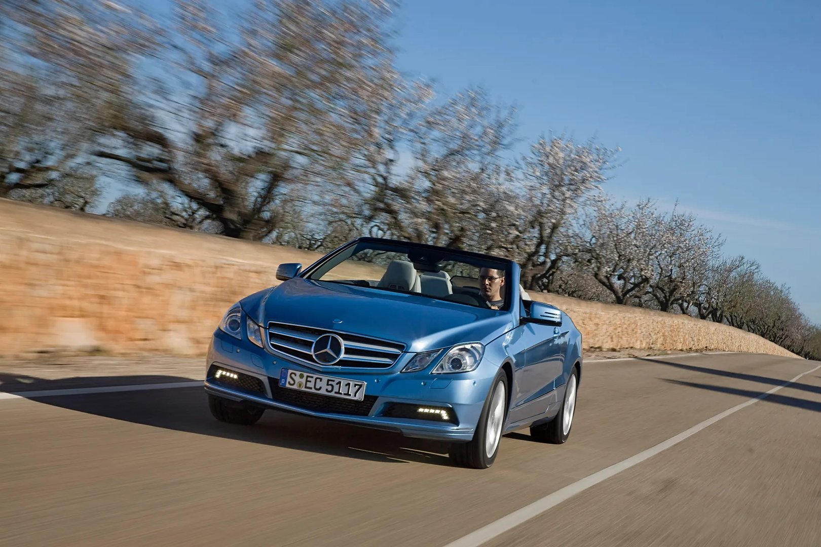 Mercedes_E-Class_4_generation__Cabrio__8.jpg