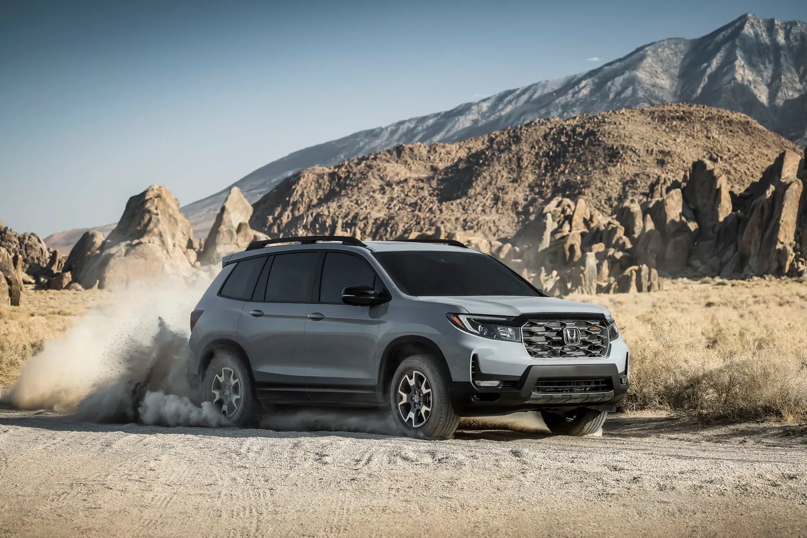 Honda_Passport_3_generation_restyling_1__SUV_5-doors__2.jpg