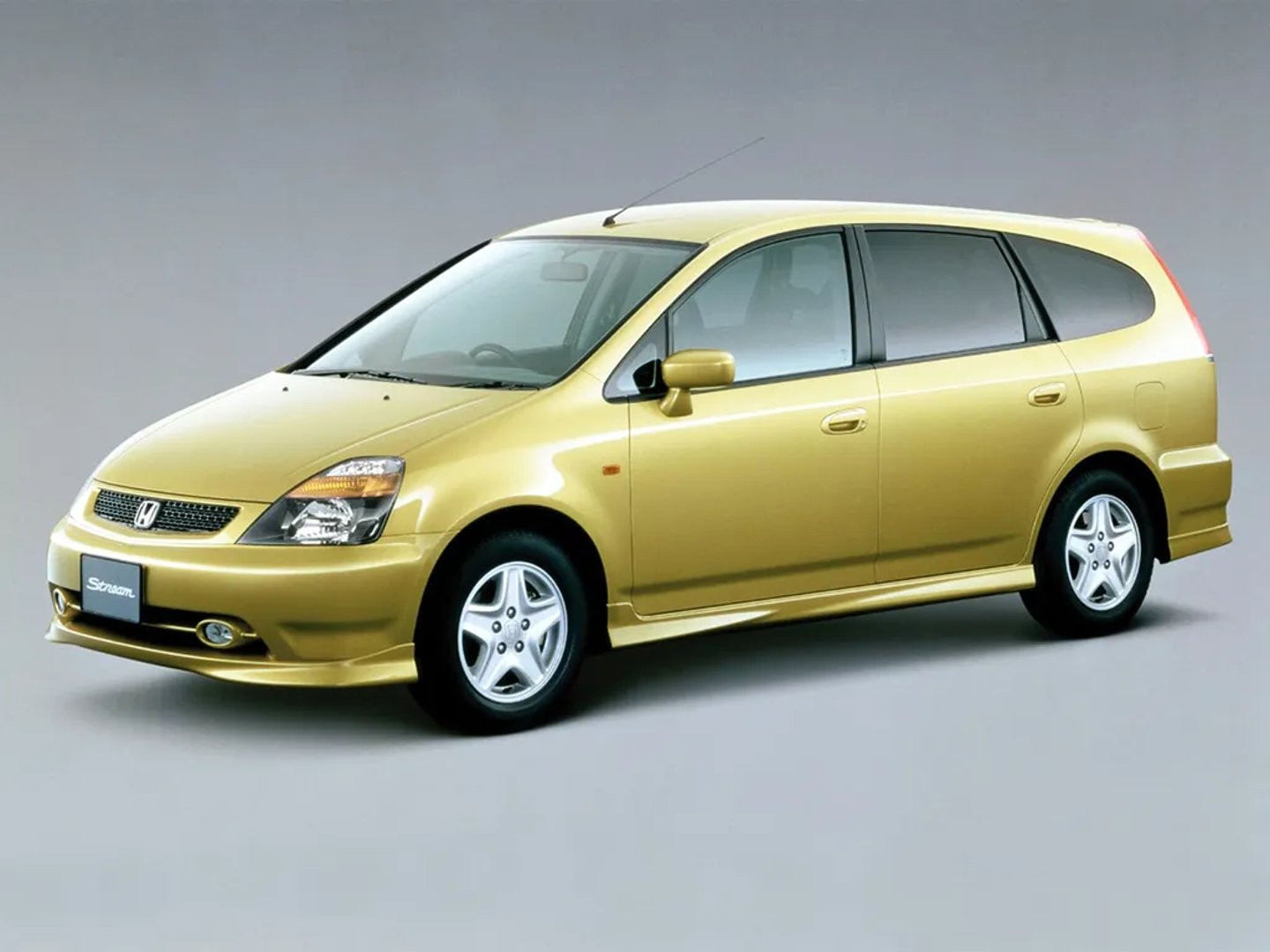 Honda_Stream_1_generation__Compact_Van__6.jpg