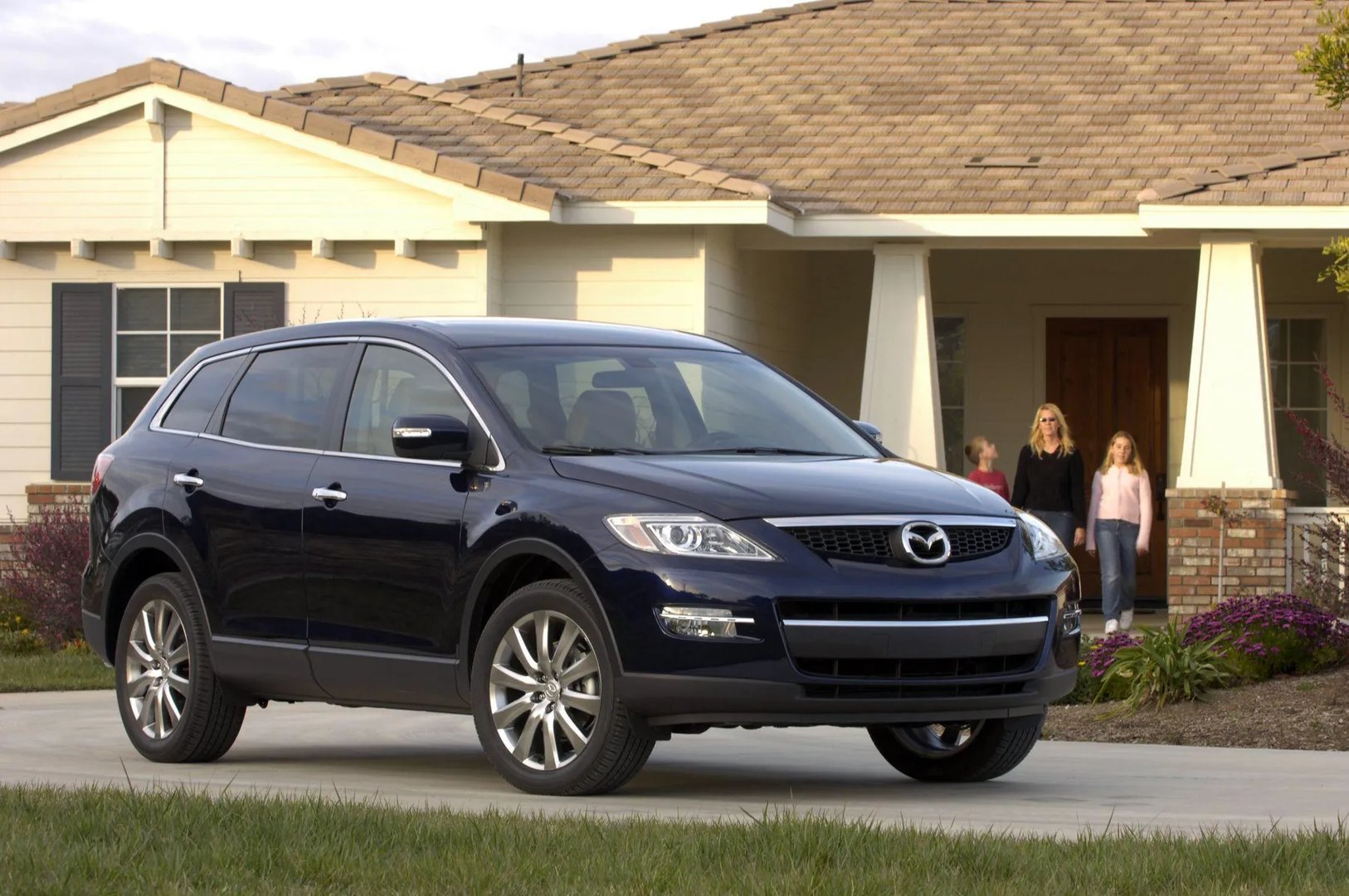 Mazda_CX-9_1_generation__SUV_5-doors__9.jpg