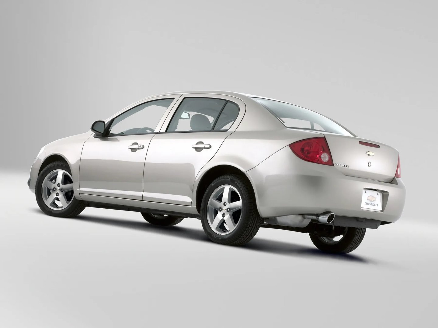 Chevrolet_Cobalt_1_generation__Sedan__4.jpg