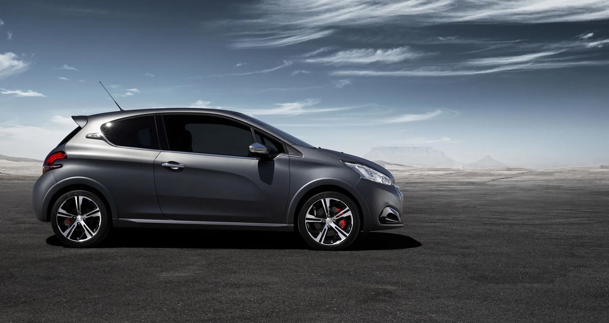 Peugeot_208_GTi_1_generation_restyling__Hatchback_3-door__3.jpg