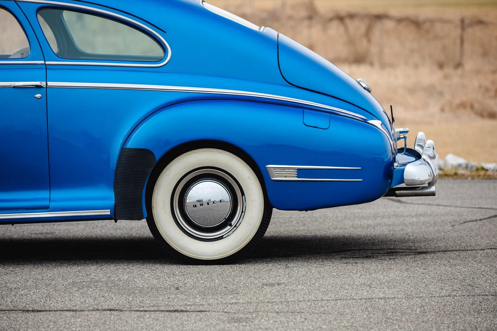 Buick_Century_1_generation__Fastback__6.jpg