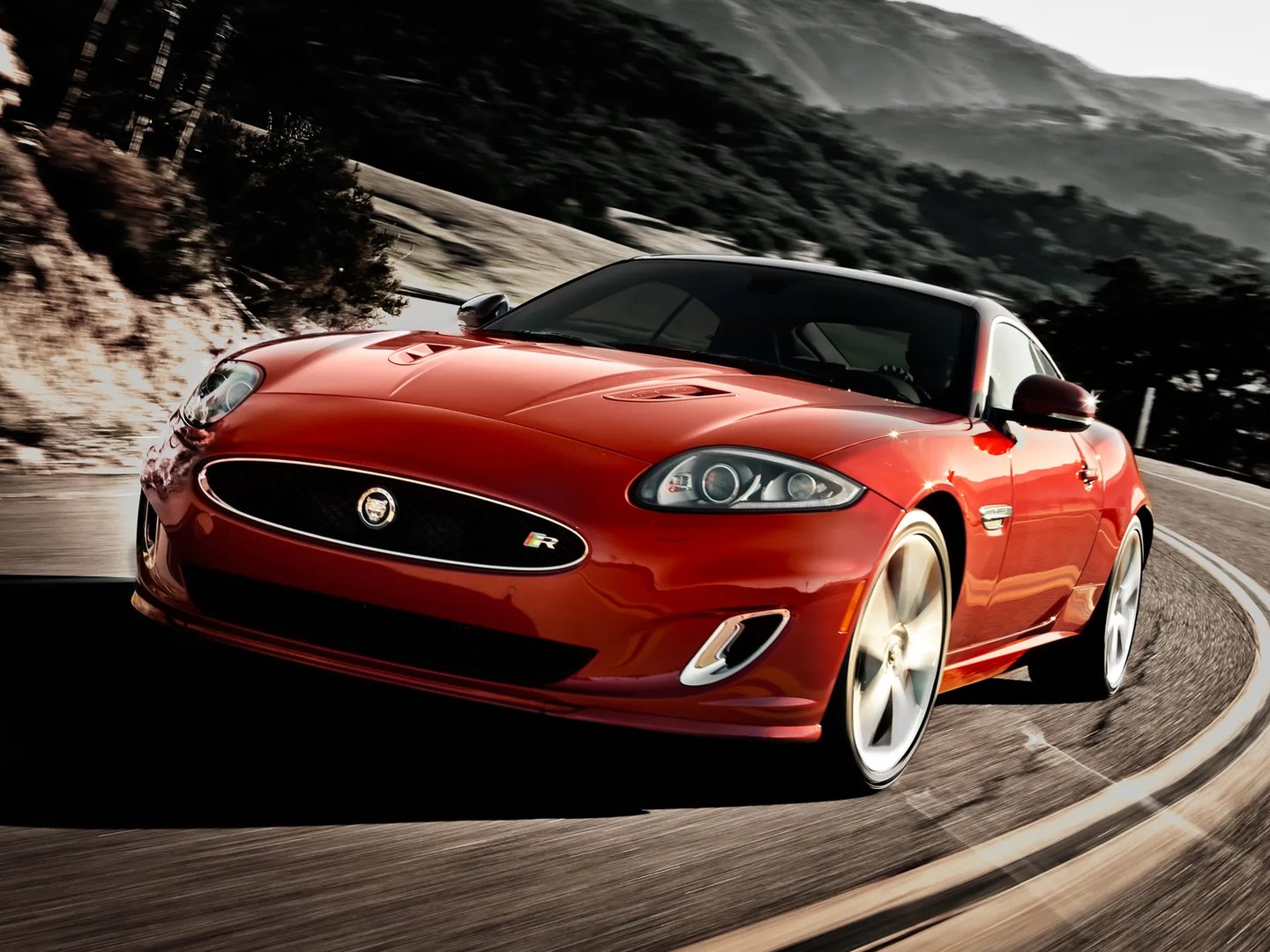 Jaguar_XKR_2_generation_restyling_2__Coupe__7.jpg