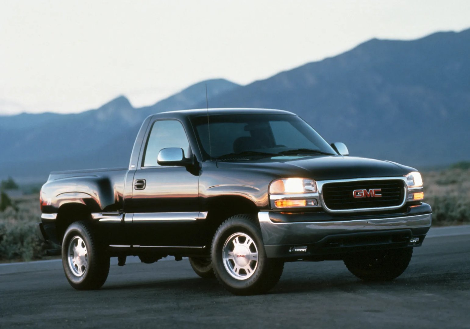 GMC_Sierra_1_generation__Pickup_single-cab__8.jpg