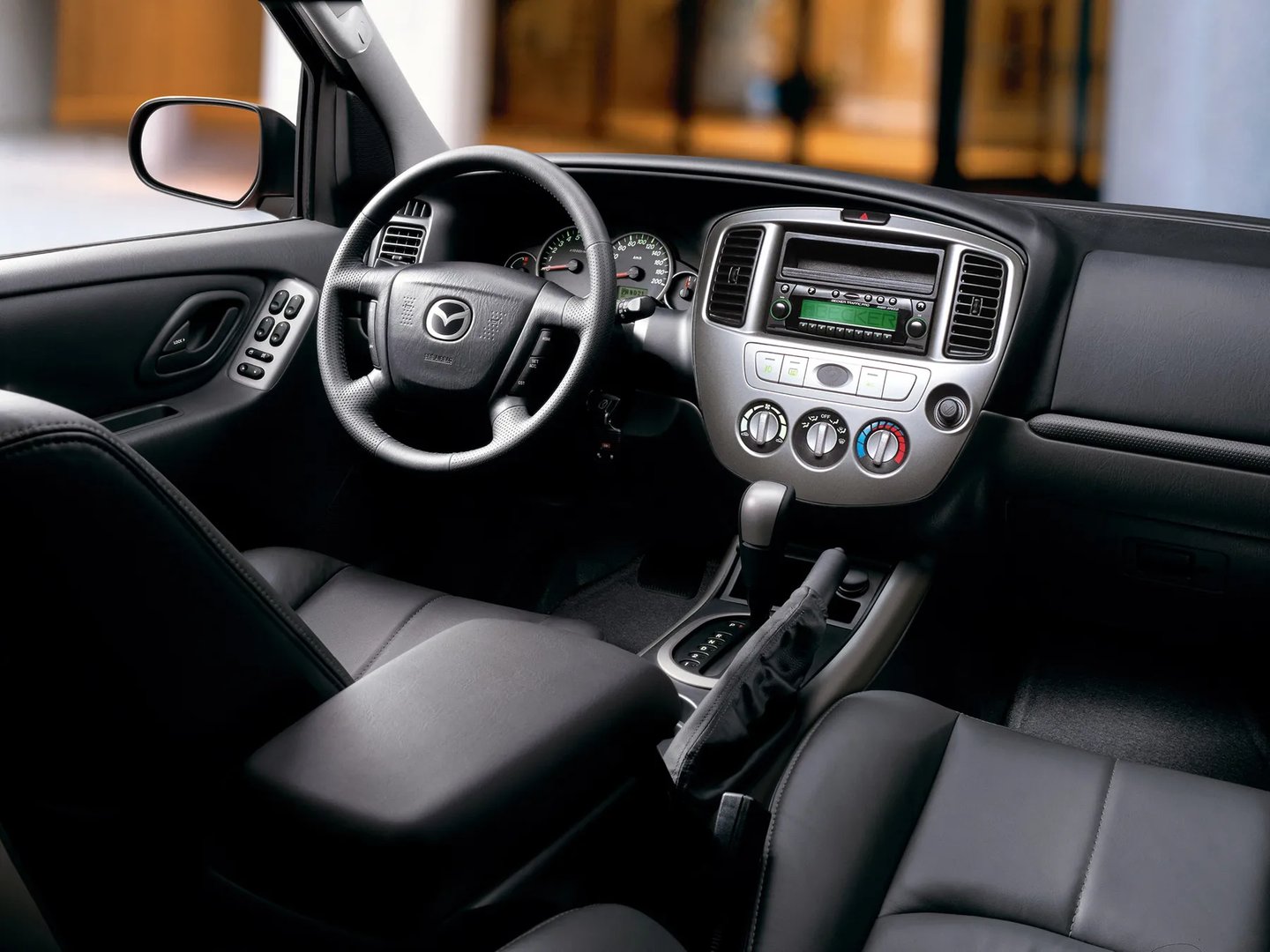 Mazda_Tribute_1_generation_restyling__SUV_5-doors__10.jpg