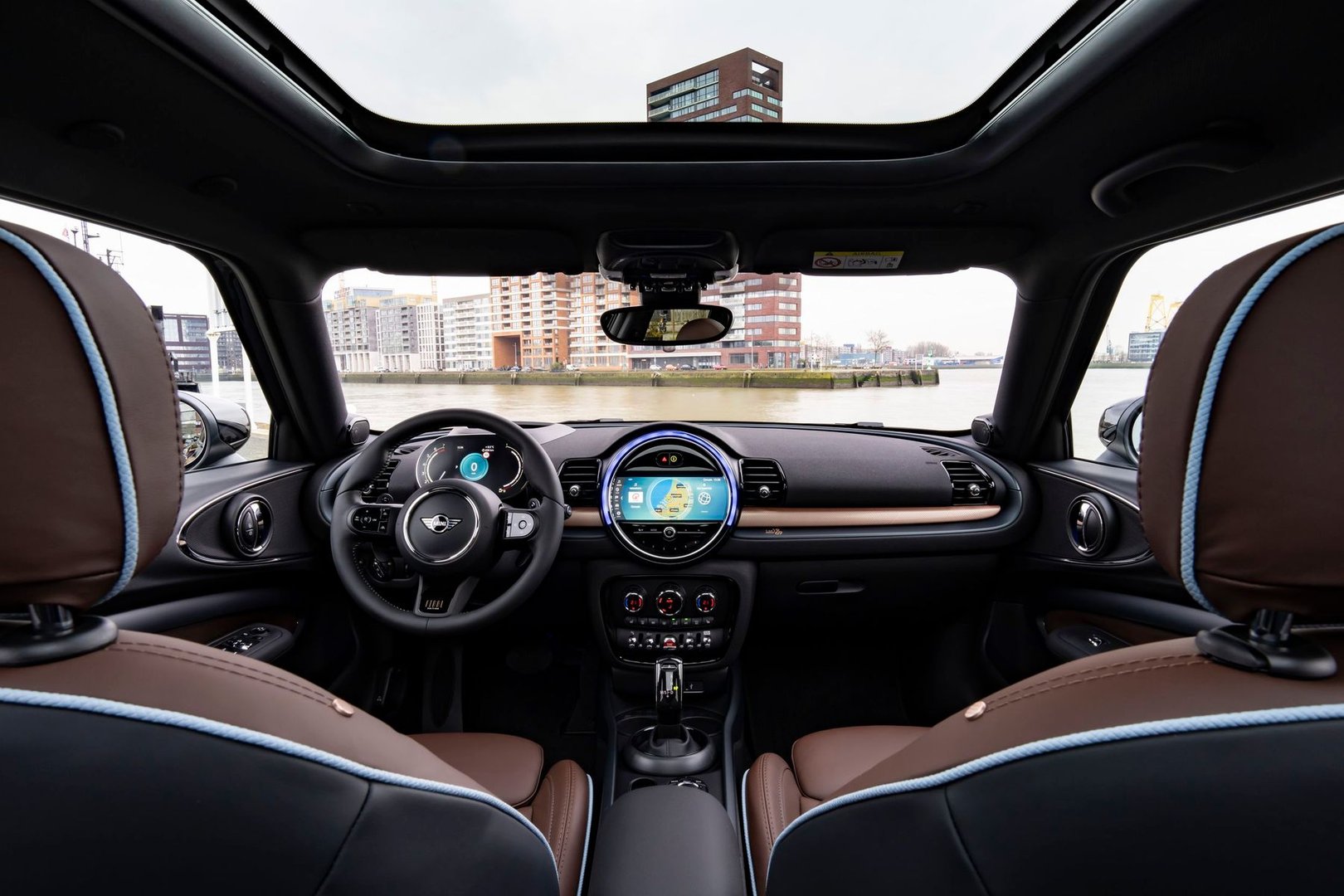 mini_Clubman_2_generation_restyling__Estate_5-door__35.jpg