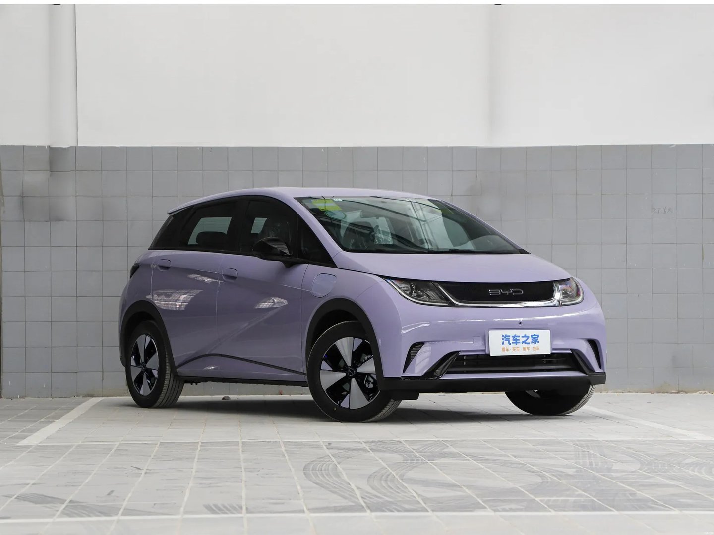 1 generation, restyling 1 